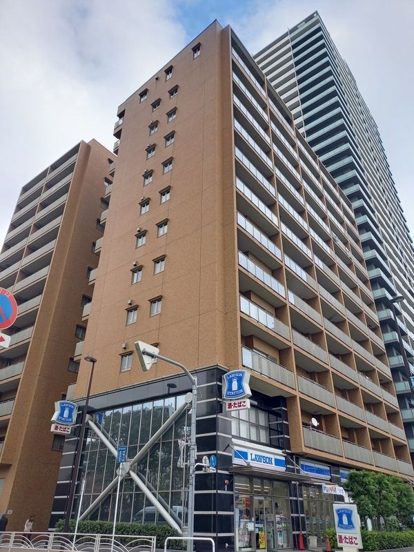 建物外観　★外壁タイル張り★