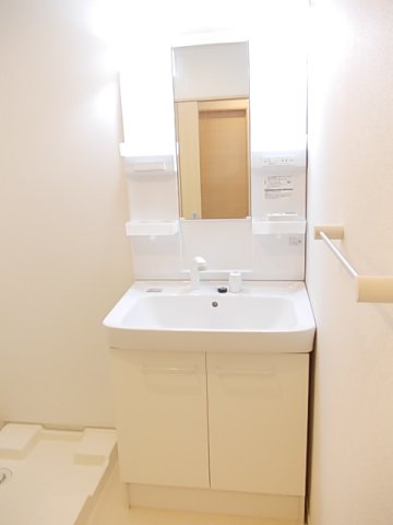 洗面設備　広い洗面スペース