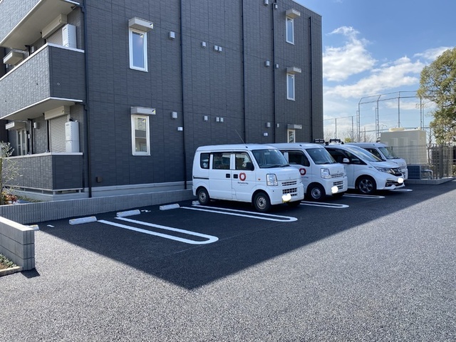 駐車場　駐車場