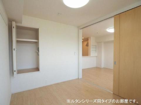 収納　収納（イメージ）