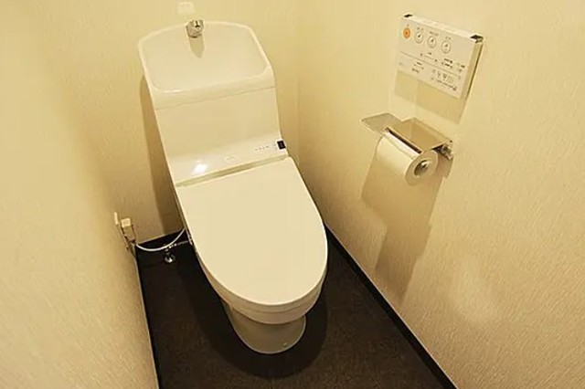 トイレ　別部屋　参考写真