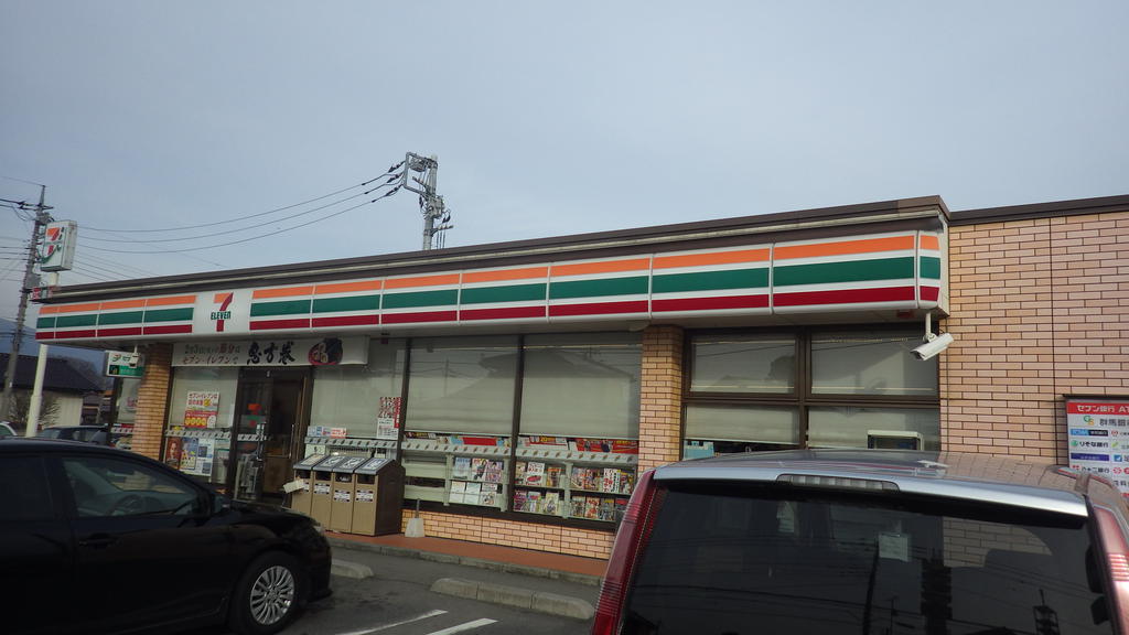 コンビニ　セブンイレブン前橋市民文化会館前店（コンビニ）まで633m