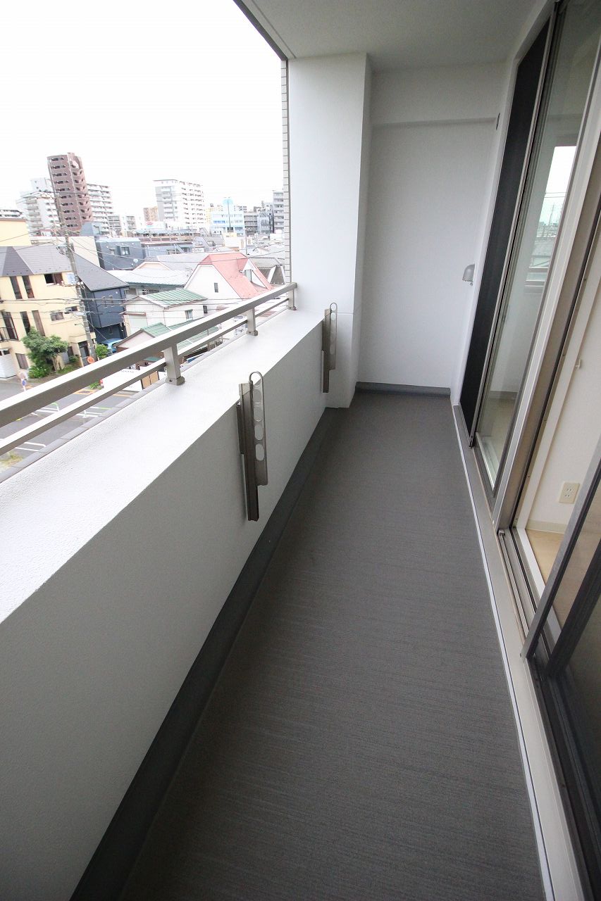 バルコニー　別のお部屋の写真です