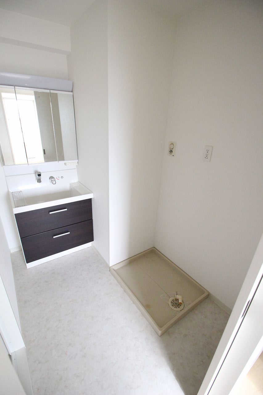 洗面設備　別のお部屋の写真です