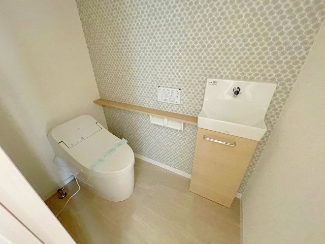 ＪＲ山陽本線 海田市駅 徒歩7分 1階建 築67年のトイレ写真