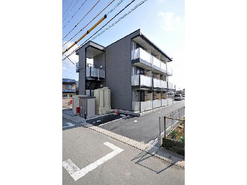 レオパレス津新町の建物外観