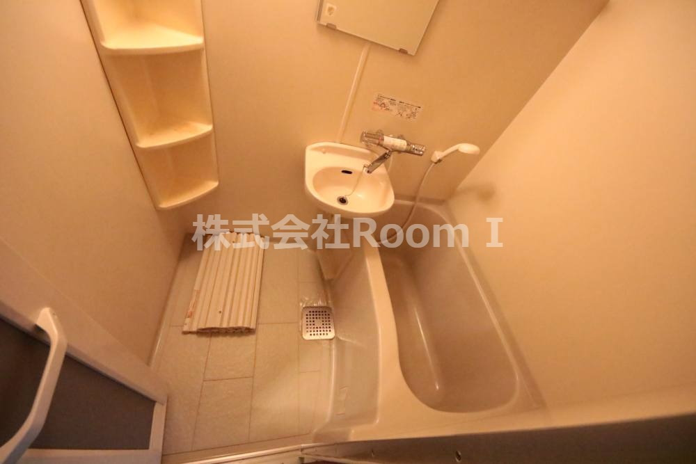 バス・シャワールーム　お風呂で日々の疲れを落としましょう