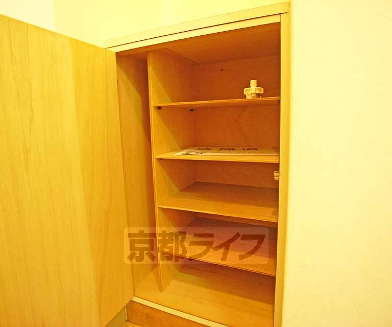 収納　シューズボックスあります。