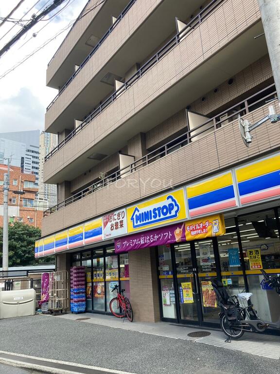 コンビニ　ミニストップ渋谷桜丘店（コンビニ）まで67m