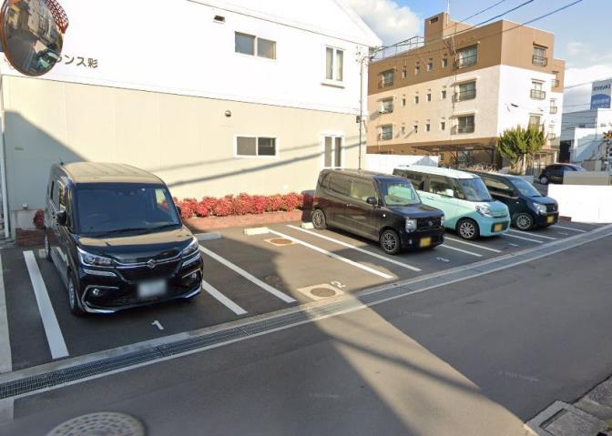 駐車場　駐車場