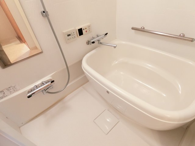 バス・シャワールーム　詳細は、RISUMO江坂本店→06-6155-7137まで♪