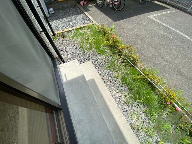 バルコニー　バルコニーです。たまには景色を楽しんではいかがでしょうか。