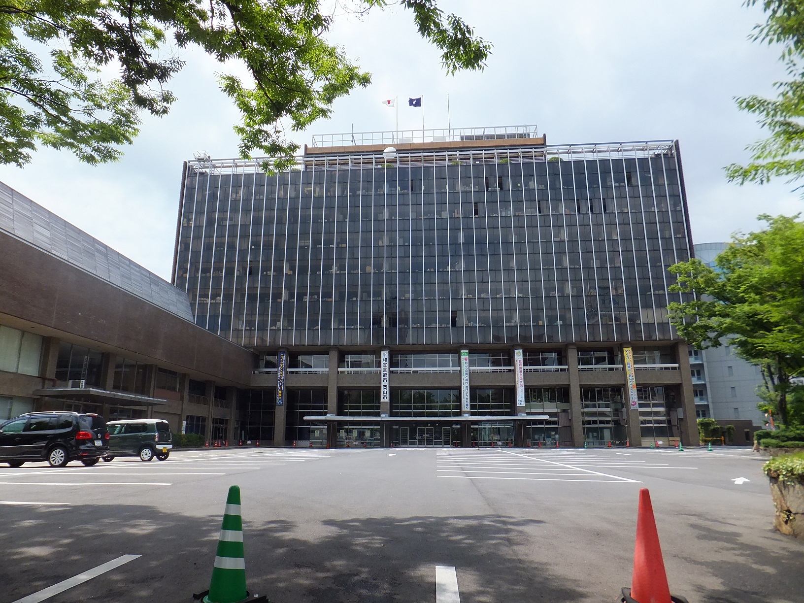 役所　岡山市役所（役所）まで311m