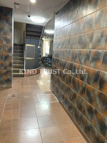 ロビー　落ち着いたロビーです