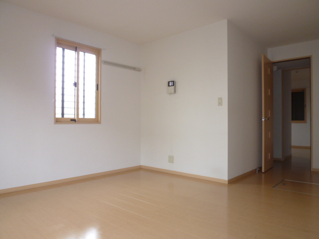 居室・リビング　別の部屋の写真です