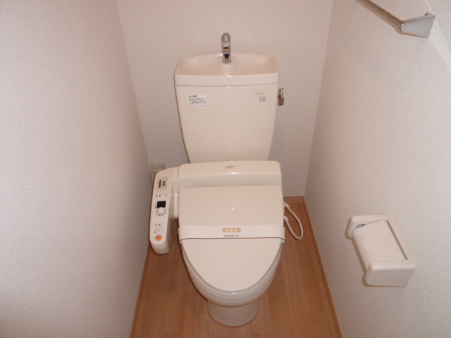 トイレ　別の部屋の写真です