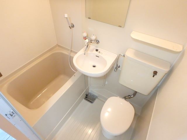 バス・シャワールーム　清潔感のあるユニットタイプです