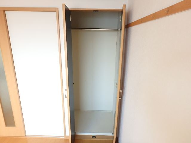 収納　クローゼット