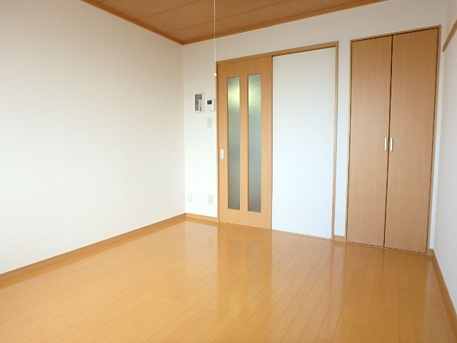 居室・リビング　フローリング７帖