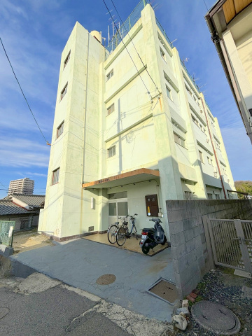 ドラックストア　クスリ岩崎チェーン府中南店（ドラッグストア）まで817m