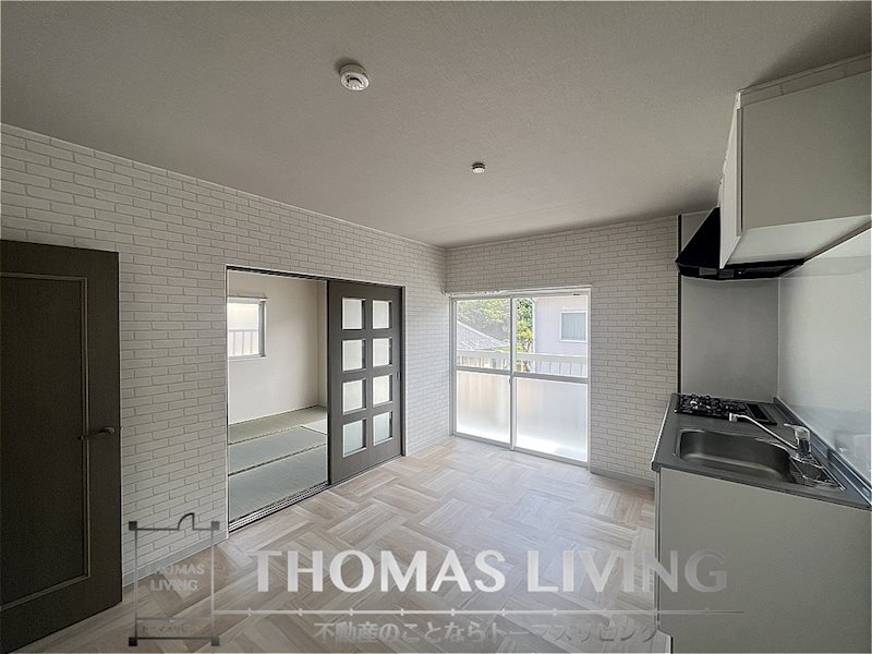 居室・リビング　日当たり良好ですよ。