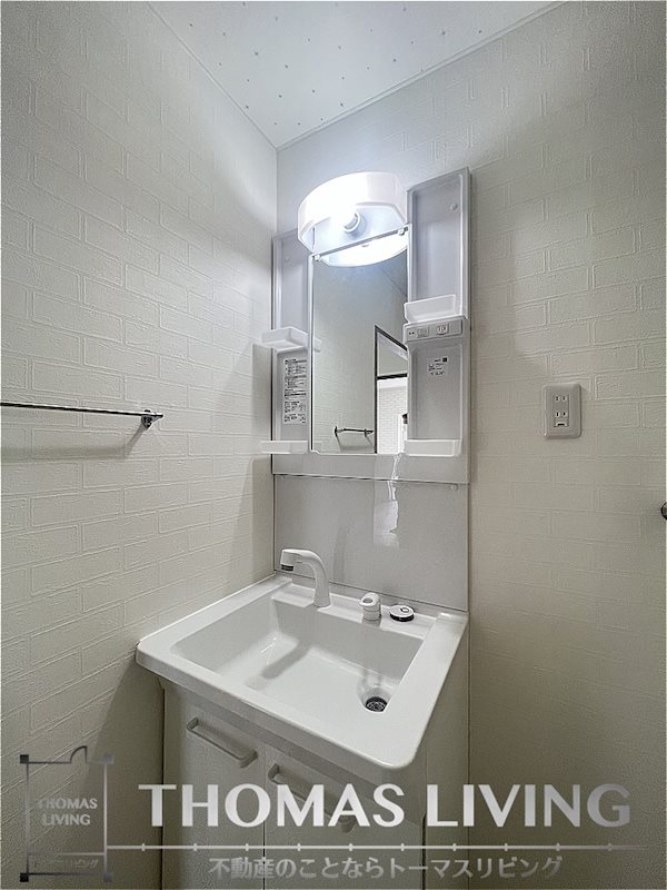 洗面設備　洗面台御座いますよ。