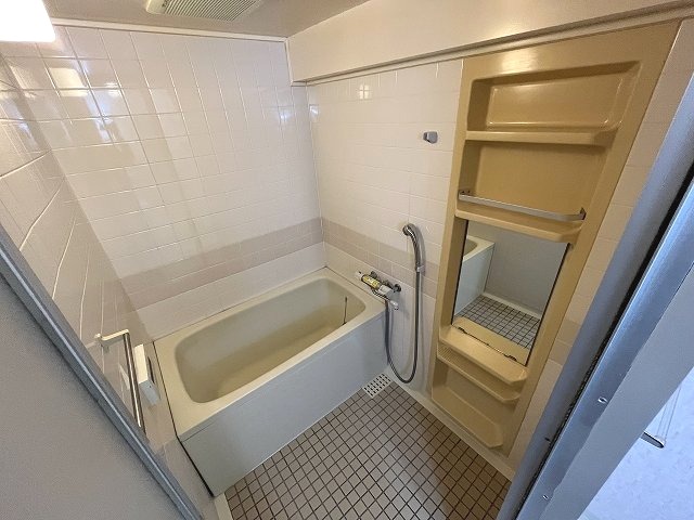 バス・シャワールーム　日々の暮らしに欠かせないお風呂です