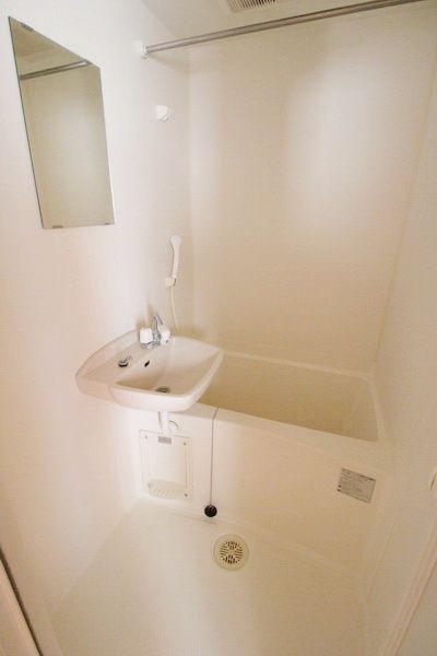 バス・シャワールーム　バス