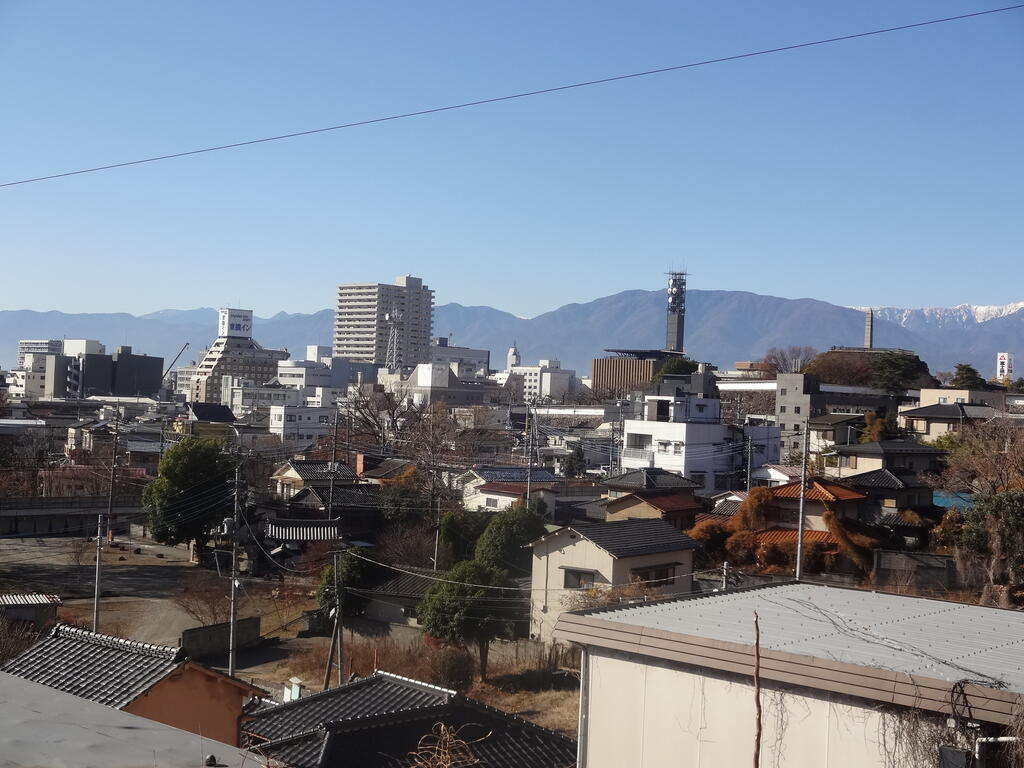 眺望　甲府城跡と市中心部