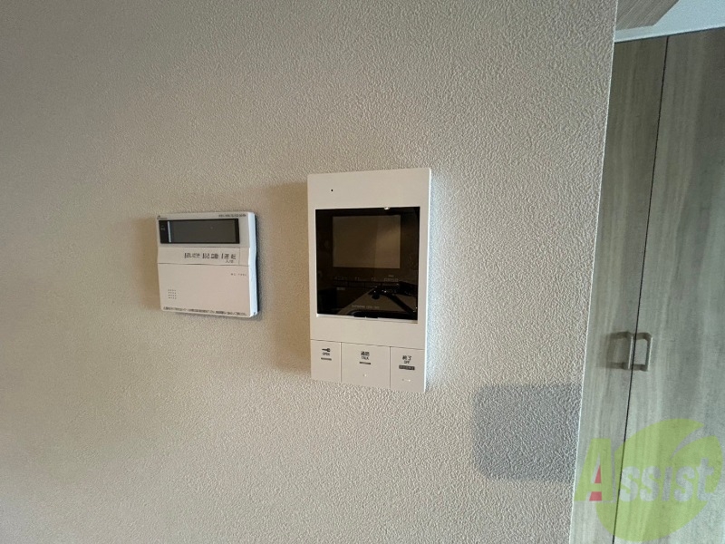 セキュリティ　ＴＶモニター付インターホンです。来客者の顔が見えるので安心！