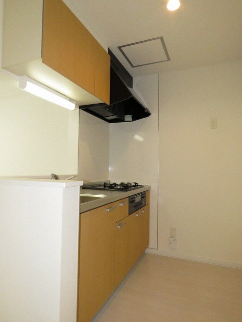 キッチン　人気の対面システムキッチンタイプです！