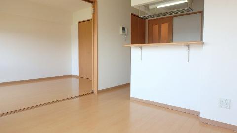 居室・リビング　対面キッチンがお洒落なダイニング♪（イメージ）