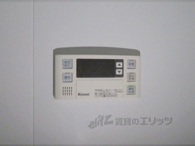 その他設備　給湯器リモコン