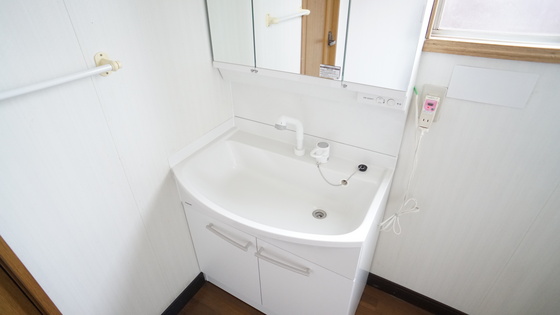 洗面設備　シャンプードレッサー