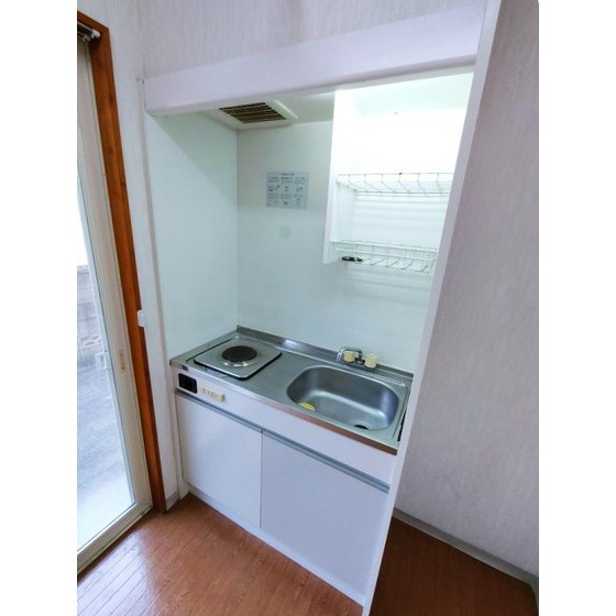 キッチン　電気コンロつき