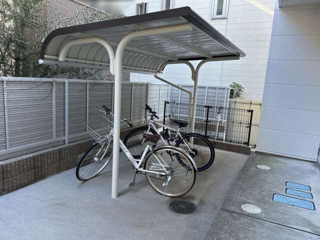 駐車場　エントランス