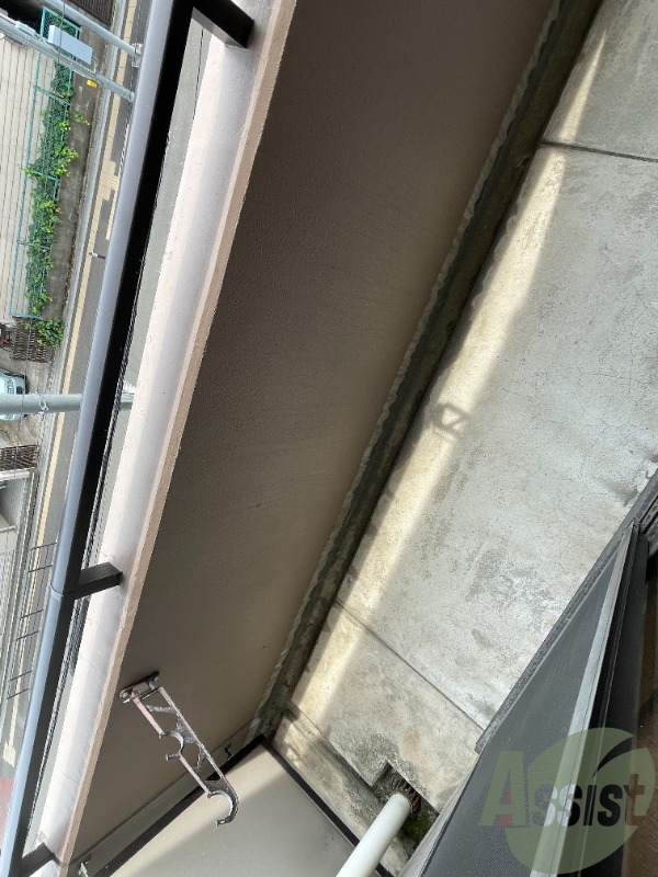 バルコニー　バルコニーがあるので洗濯物は外に干せそうですね～