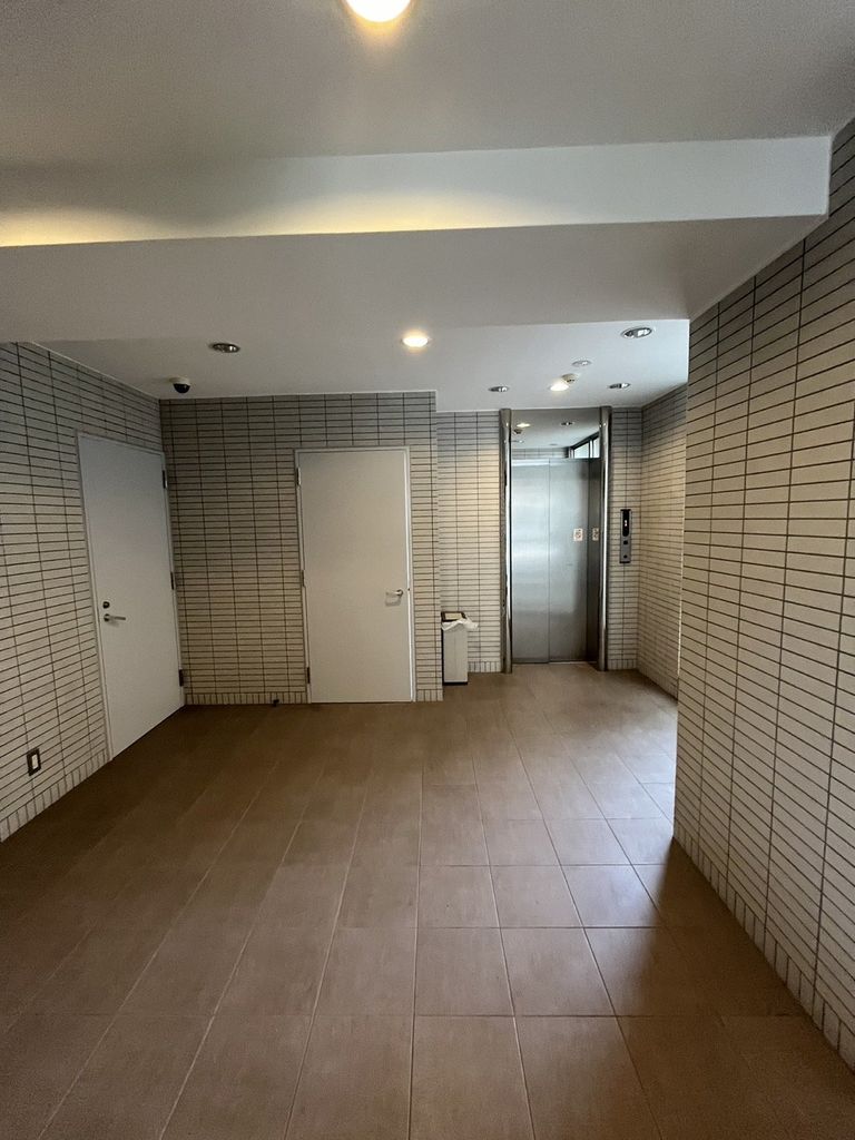 エントランス　エントランス