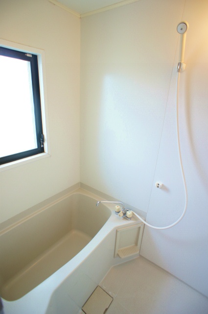 バス・シャワールーム　日々の疲れを癒すお風呂付です