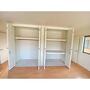 収納　2F:洋室10帖　大型クローゼット