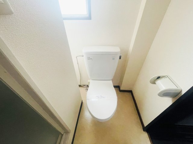 トイレ　シンプルで使いやすいトイレです