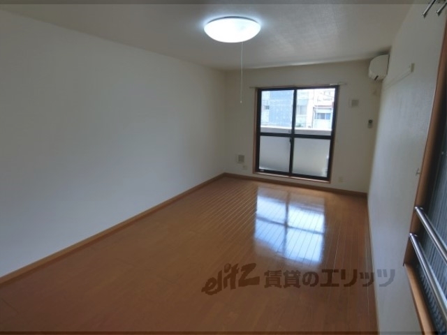 居室・リビング　居室