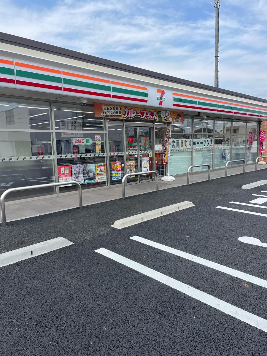 コンビニ　セブンイレブン一宮両郷町店（コンビニ）まで491m