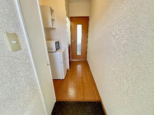 玄関　設備・仕様は号室により異なる為、現況を優先いたします。