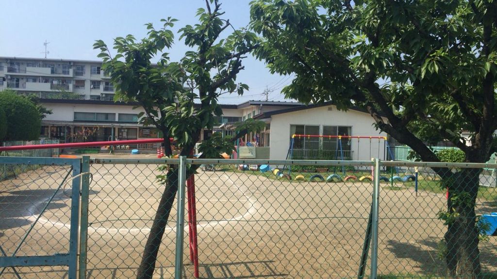 幼稚園・保育園　八潮市立伊草保育所（幼稚園・保育園）まで290m