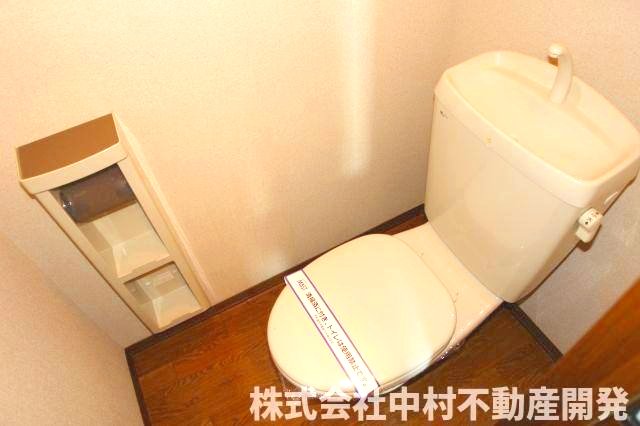 トイレ　※過去の室内写真のため現況と異なる場合があります