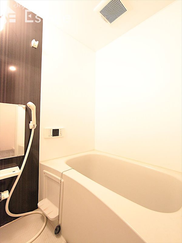 バス・シャワールーム　バスルーム