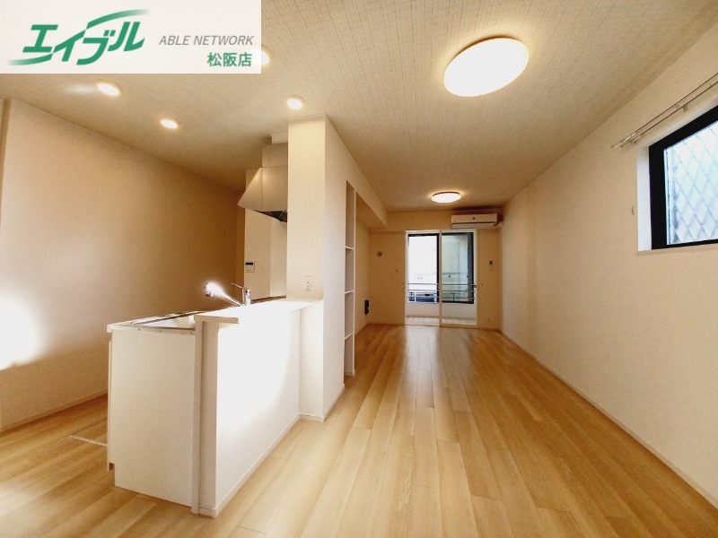 居室・リビング　同タイプ写真