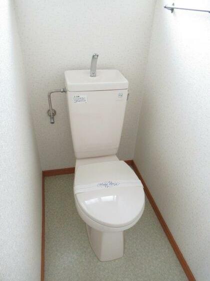 トイレ　清潔感のあるトイレです