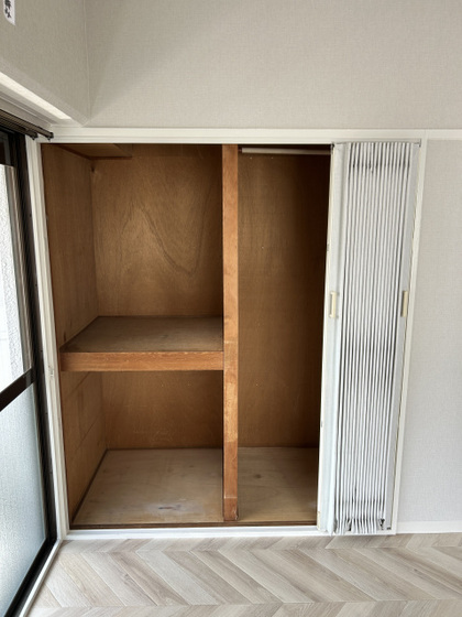 収納　※他部屋の写真です。